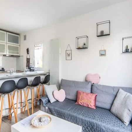 Apartman For 4 People *